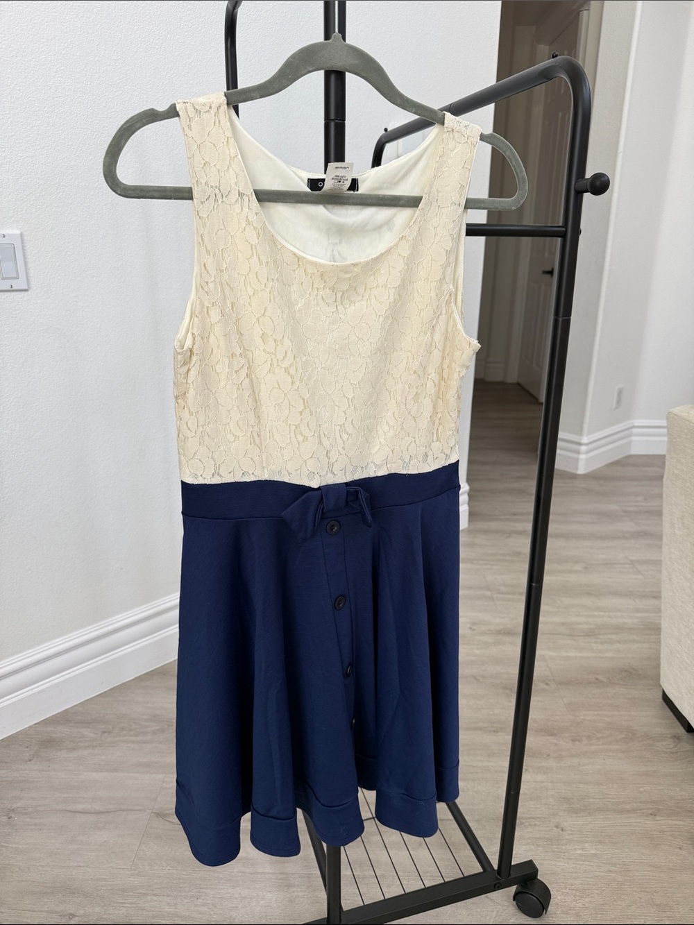 O’-SHER women’s dress with blue skirt and buttons